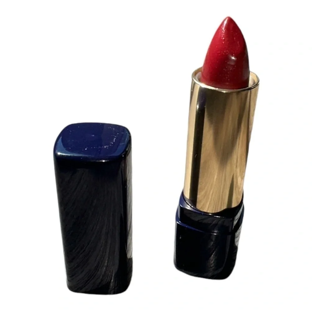 Avon Color Rich Special Promotion Renewable Lipstick Shade Poinsettia New